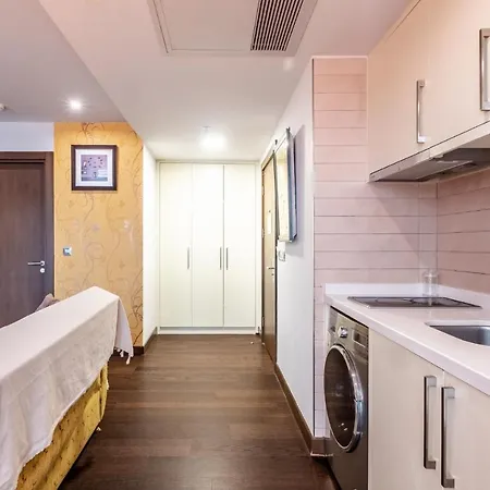 Sleek Flat In Maltepe アパート *